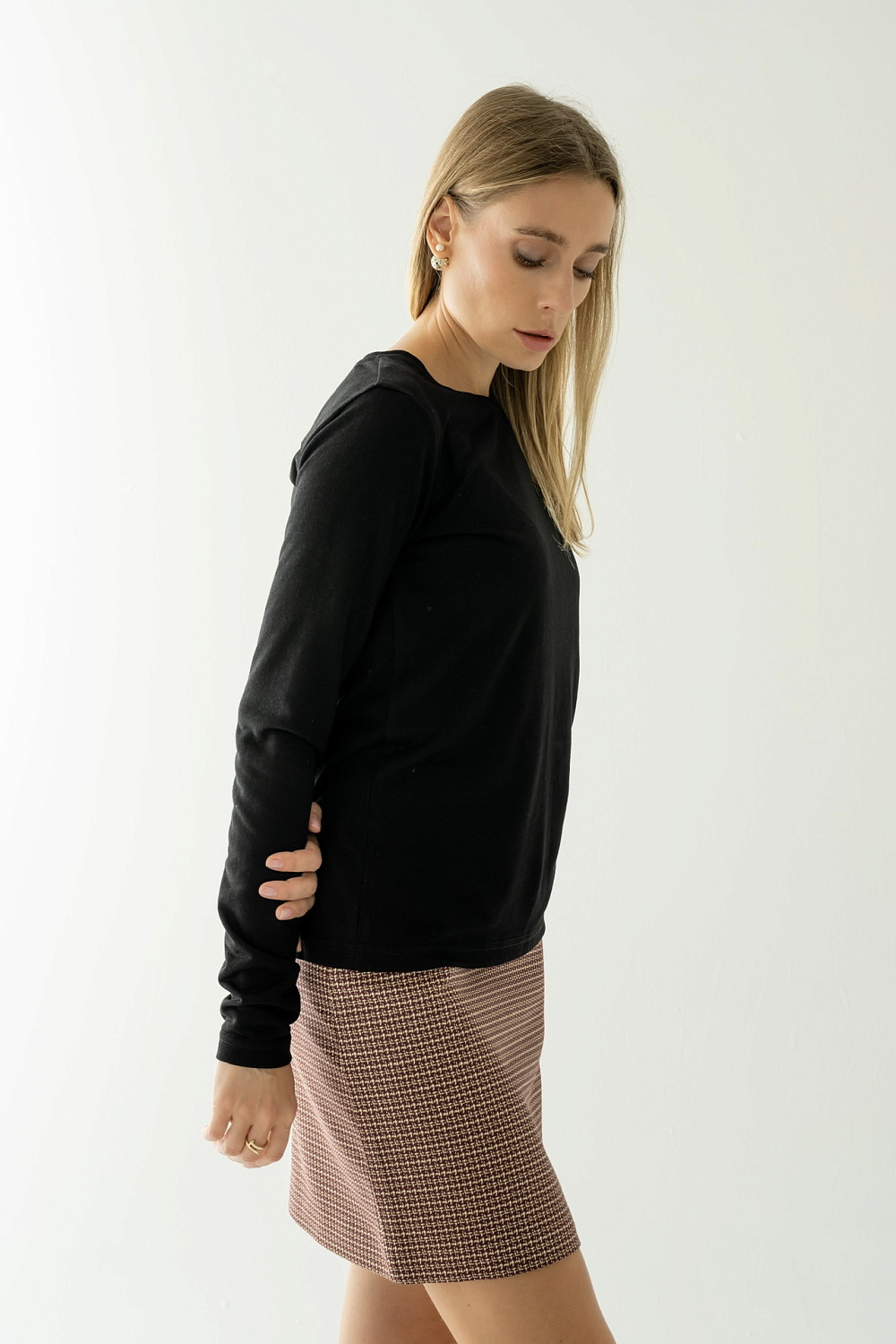 Лонгслив Уго черный