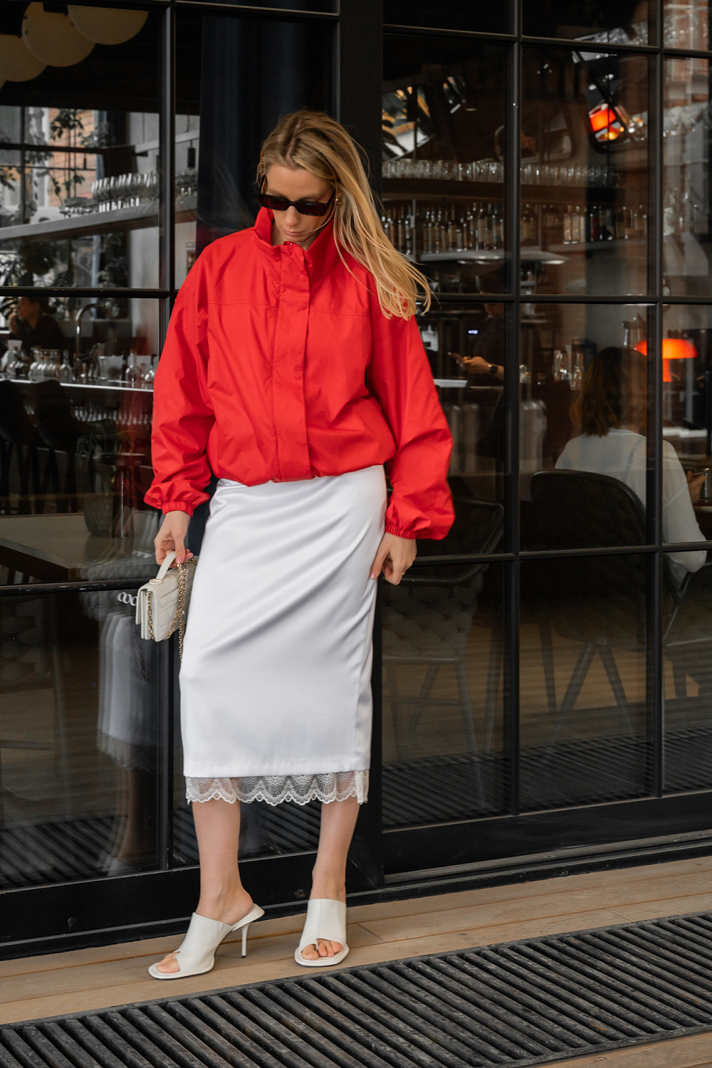 Ветровка Овенс красный