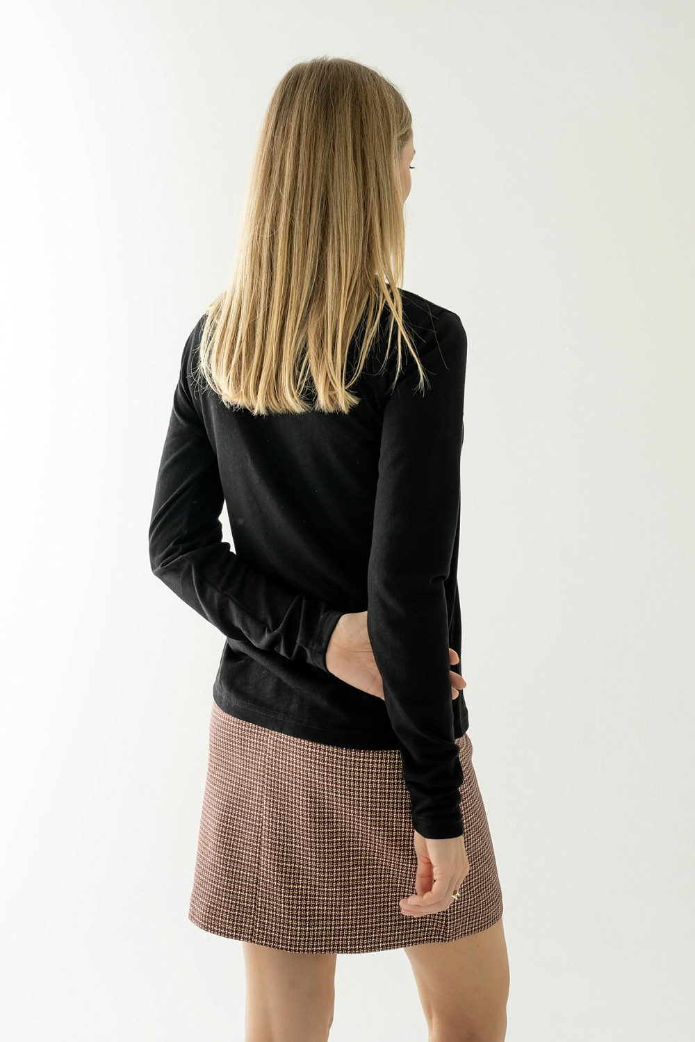 Лонгслив Уго черный