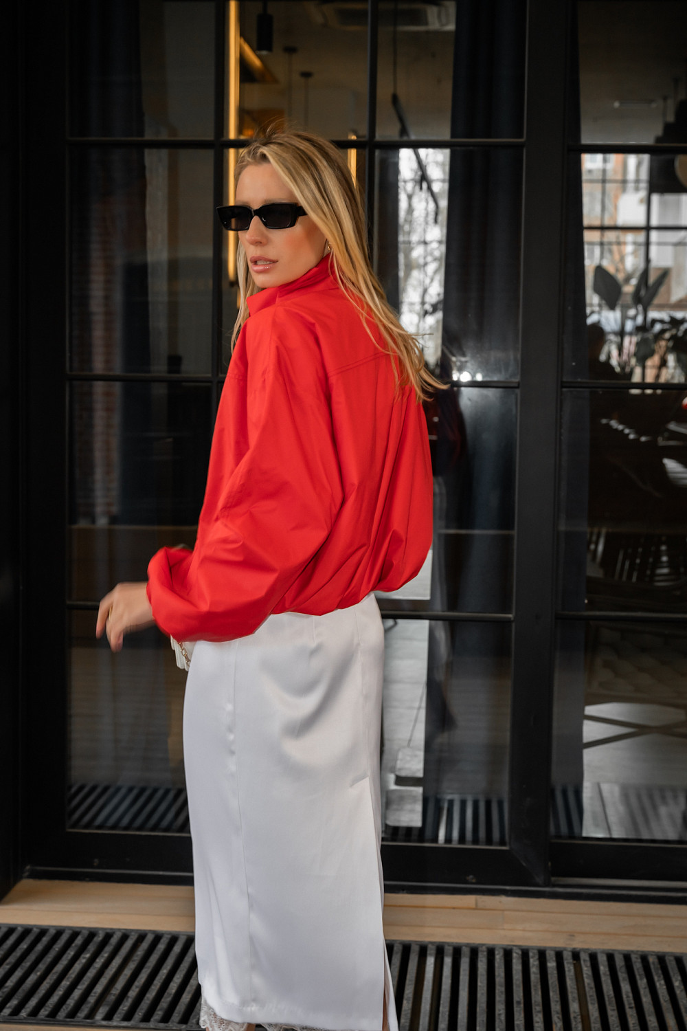 Ветровка Овенс красный