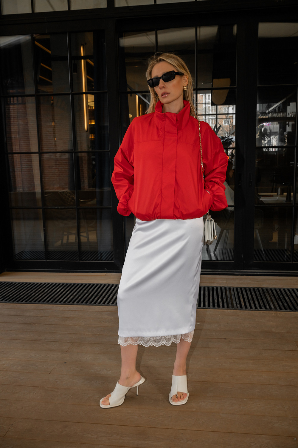 Ветровка Овенс красный